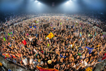 Bassnectar-Freestyle-Party-Family-Photo